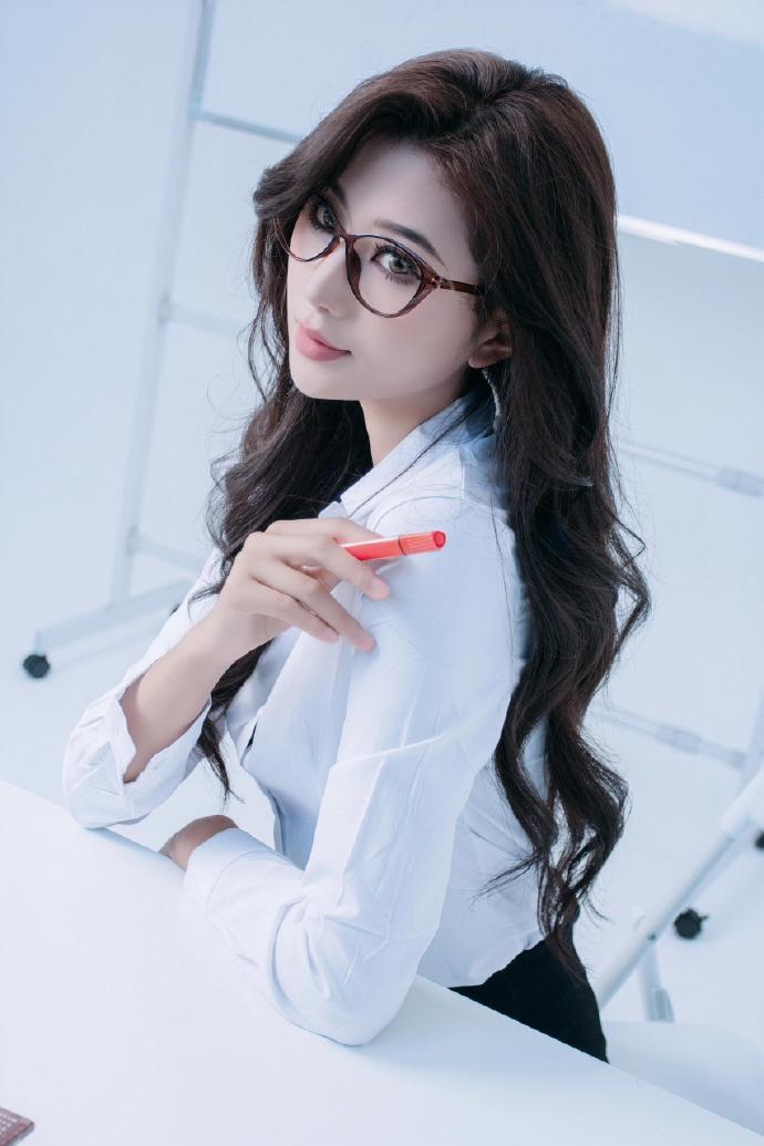 抓娃娃 海报
